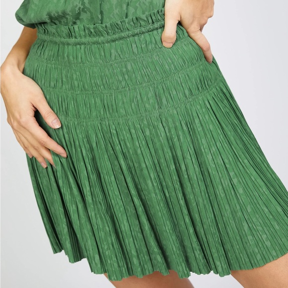 Current Air Dresses & Skirts - Current Air Anthropologie Jacquard Pleated Mini Skirt in Leaf Green